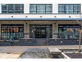 Photo #1: 20096324 Listing 