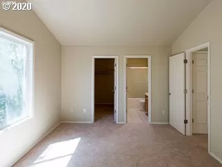 Photo #2: 20096533 Listing