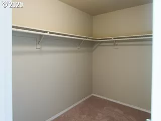 Photo #3: 20096533 Listing