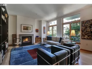 Photo #5: 20097015 Listing