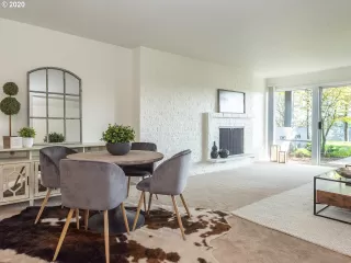 Photo #3: 20097297 Listing