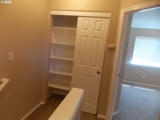 Photo #6: 20097425 Listing