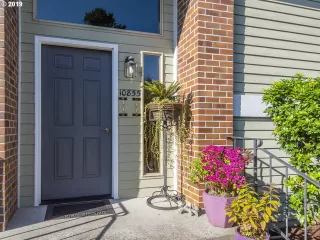 Photo #1: 20097590 Listing