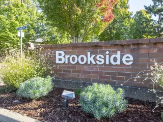 Photo #5: 20097590 Listing