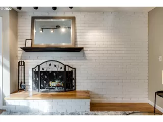 Photo #3: 20097809 Listing