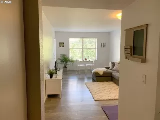 Photo #3: 20097941 Listing 