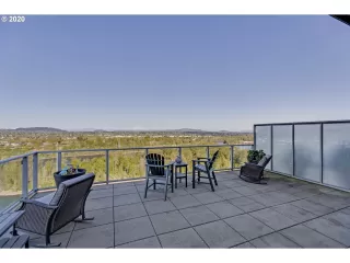 Photo #2: 20098615 Listing