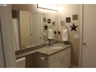 Photo #2: 20098914 Listing 