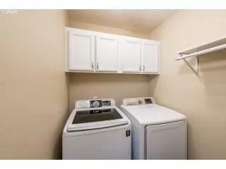 Photo #3: 20099507 Listing 