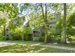 Photo #2: 20099598 Listing