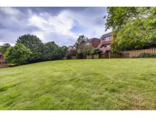 Photo #2: 20100040 Listing