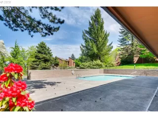 Photo #5: 20100040 Listing