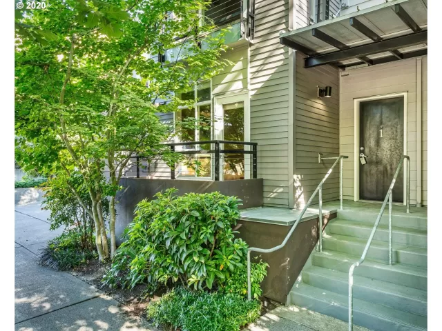 MLS: 20101570 Condo For Sale