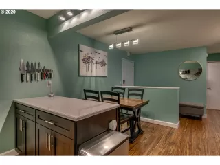 Photo #1: 20101881 Listing