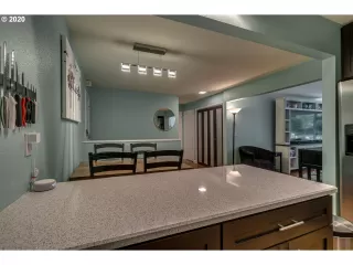 Photo #2: 20101881 Listing