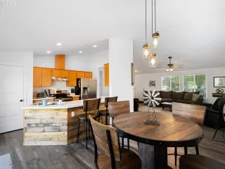 Photo #3: 20102192 Listing