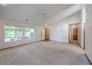 Photo #3: 20102547 Listing