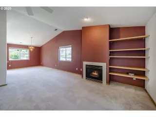Photo #5: 20102547 Listing