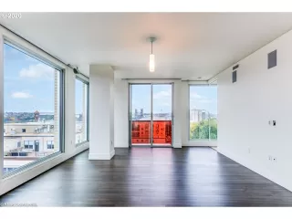 Photo #6: 20102729 Listing