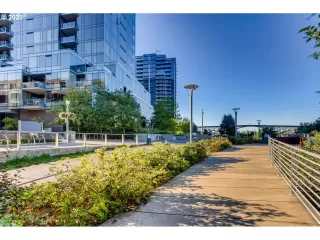 Photo #2: 20103448 Listing