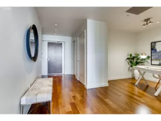 Photo #6: 20103448 Listing