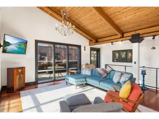 Photo #2: 20103585 Listing