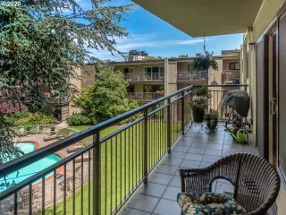 Photo #4: 20104241 Listing