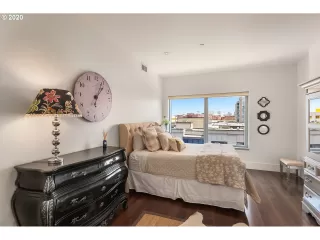 Photo #3: 20104622 Listing