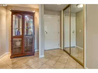 Photo #1: 20106534 Listing