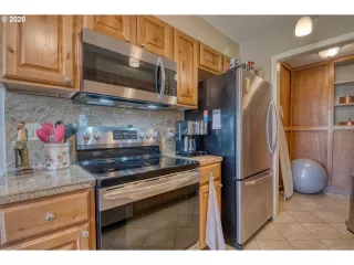 Photo #3: 20106534 Listing