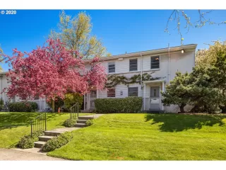 Photo #6: 20106703 Listing