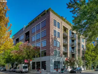 Photo #1: 20106861 Listing