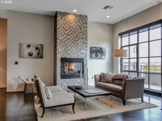 Photo #4: 20106861 Listing