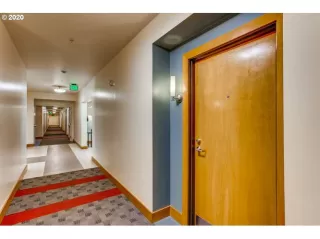 Photo #2: 20107127 Listing