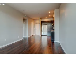 Photo #5: 20108913 Listing 