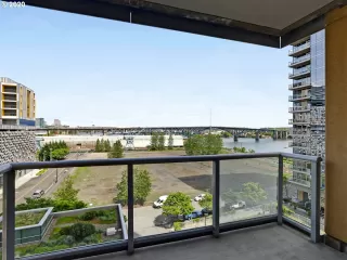 Photo #2: 20109068 Listing