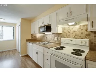 Photo #2: 20110003 Listing