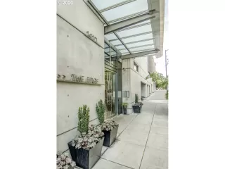 Photo #2: 20110697 Listing 