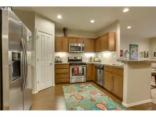 Photo #4: 20111046 Listing 