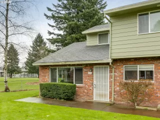 Photo #4: 20111585 Listing