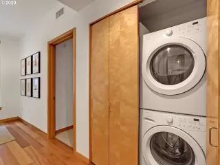 Photo #4: 20111586 Listing