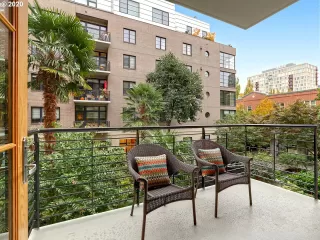 Photo #5: 20111586 Listing