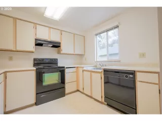 Photo #2: 20111748 Listing