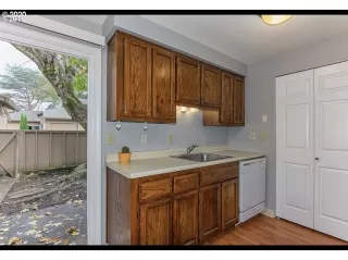 Photo #6: 20111888 Listing 