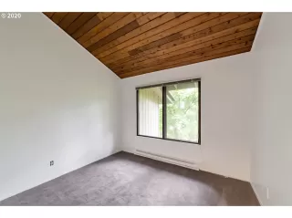 Photo #2: 20112277 Listing 