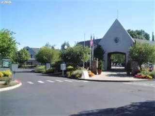 Photo #6: 20112749 Listing