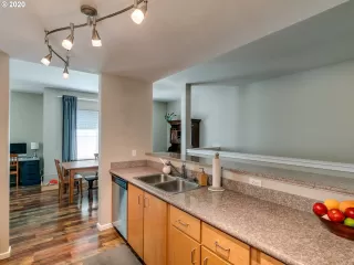 Photo #2: 20113937 Listing 