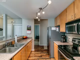 Photo #3: 20113937 Listing 