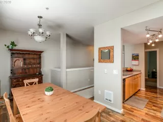 Photo #4: 20113937 Listing 