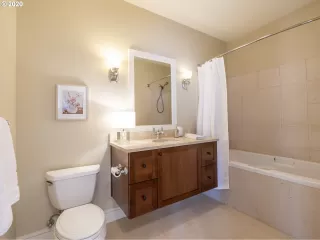 Photo #1: 20114569 Listing